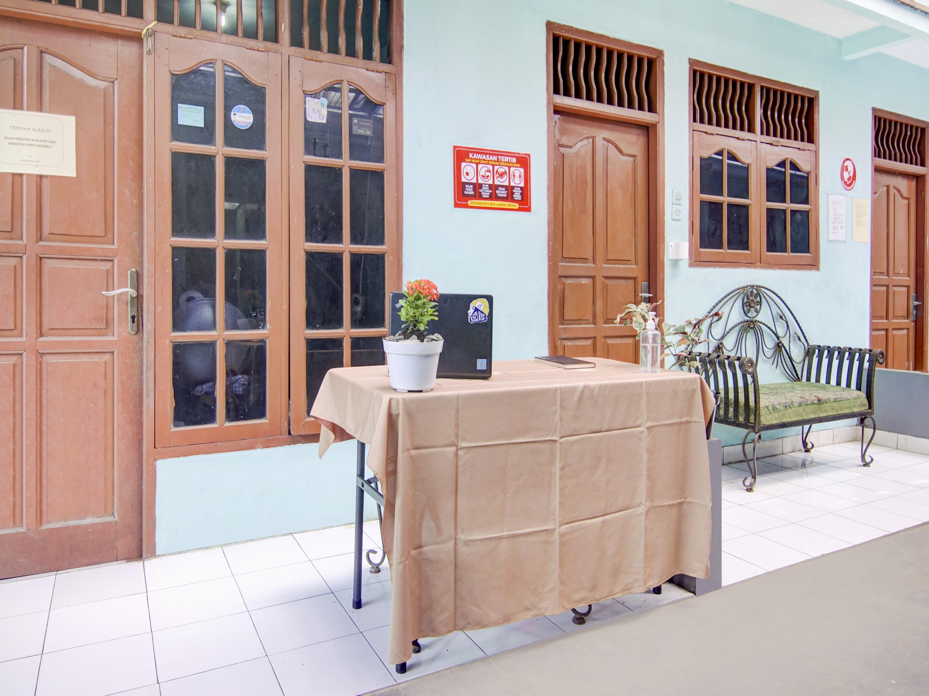 Spot On 3979 Wisma Purimas Syariah デポック エクステリア 写真